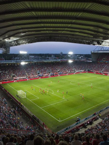 Tijdelijk-FC-Twente-stadion