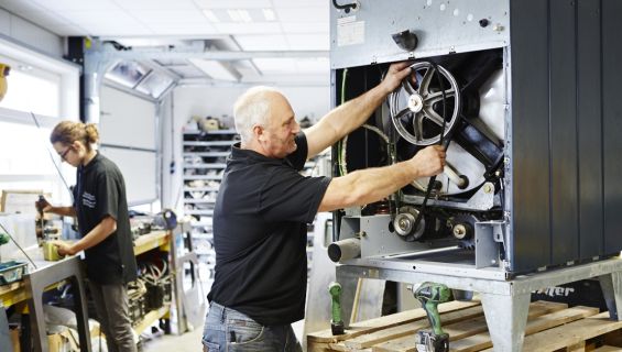 Tips for maintenance and care of professional washing machines